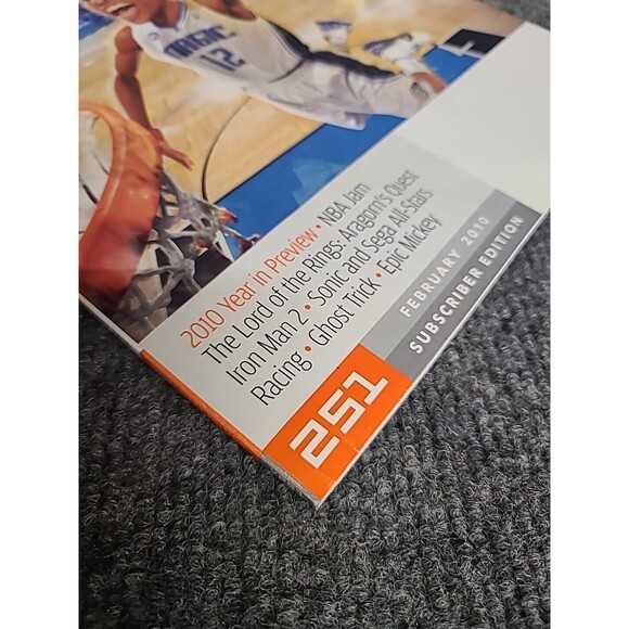 Nintendo Power Volume 251 February 2010 Magazine Complete w/ Card & Inserts - Picture 5 of 8